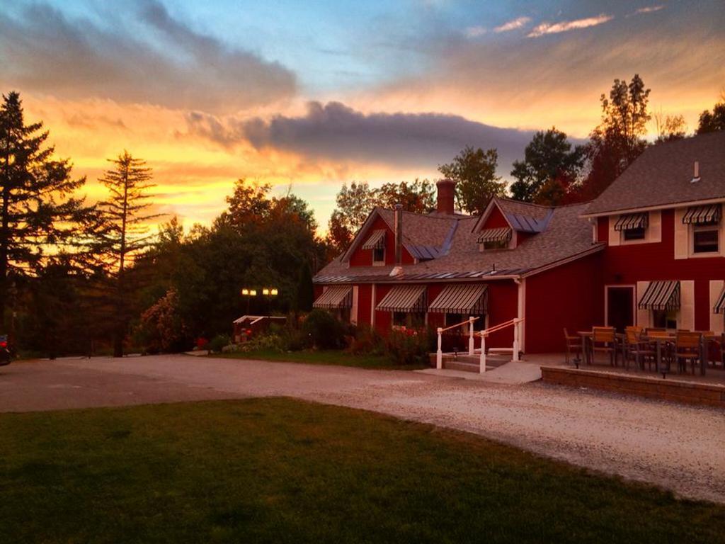 The Vermont Inn Mendon Exterior photo